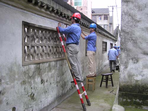 德清电力为敬老院调换新线路，排除安全隐患