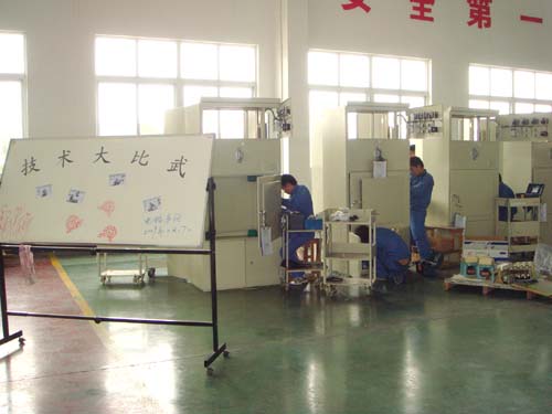 设备公司技术比武图片